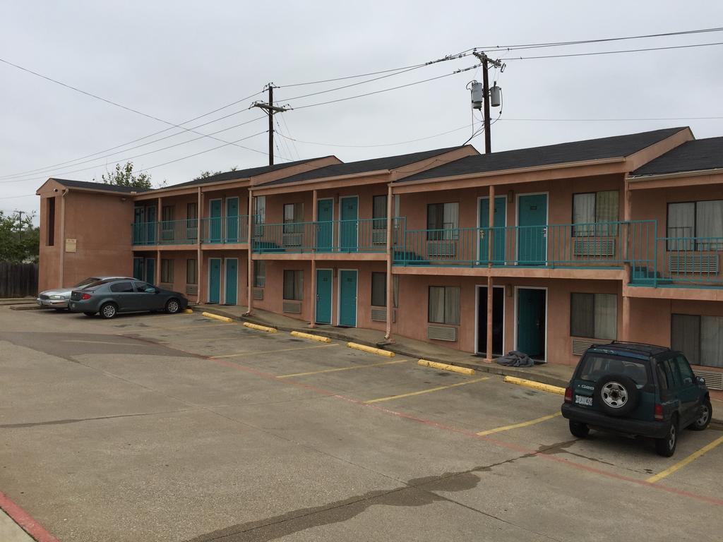 Crown Inn Grand Prairie Extérieur photo